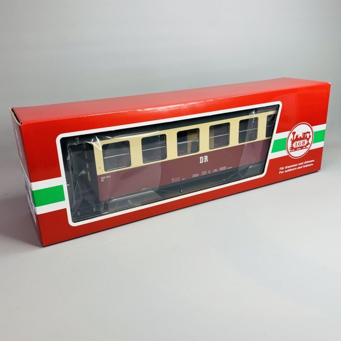 Wagon de voyageurs LGB 37736 de la DR, finition premium à l'échelle G