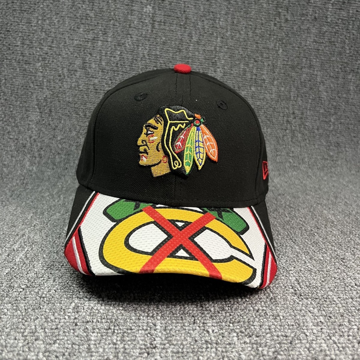 New Era Chicago Blackhawks 9FORTY Strapback Black NHL Hat