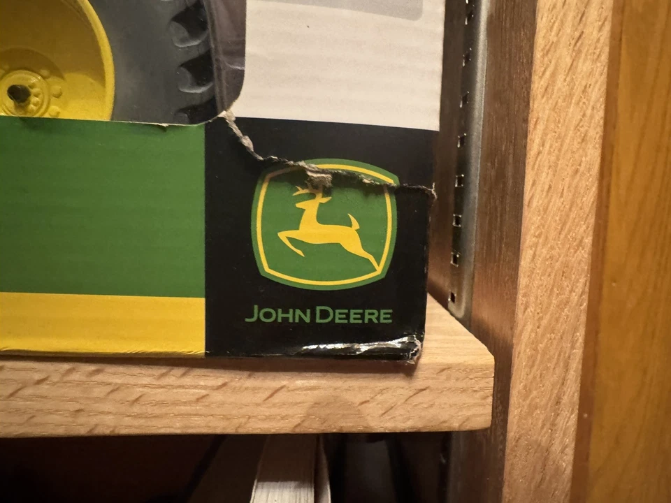 Tractor John Deere 4840 Ertl 1/16 con dobles, serie Precision Elite Foto 4 de 4