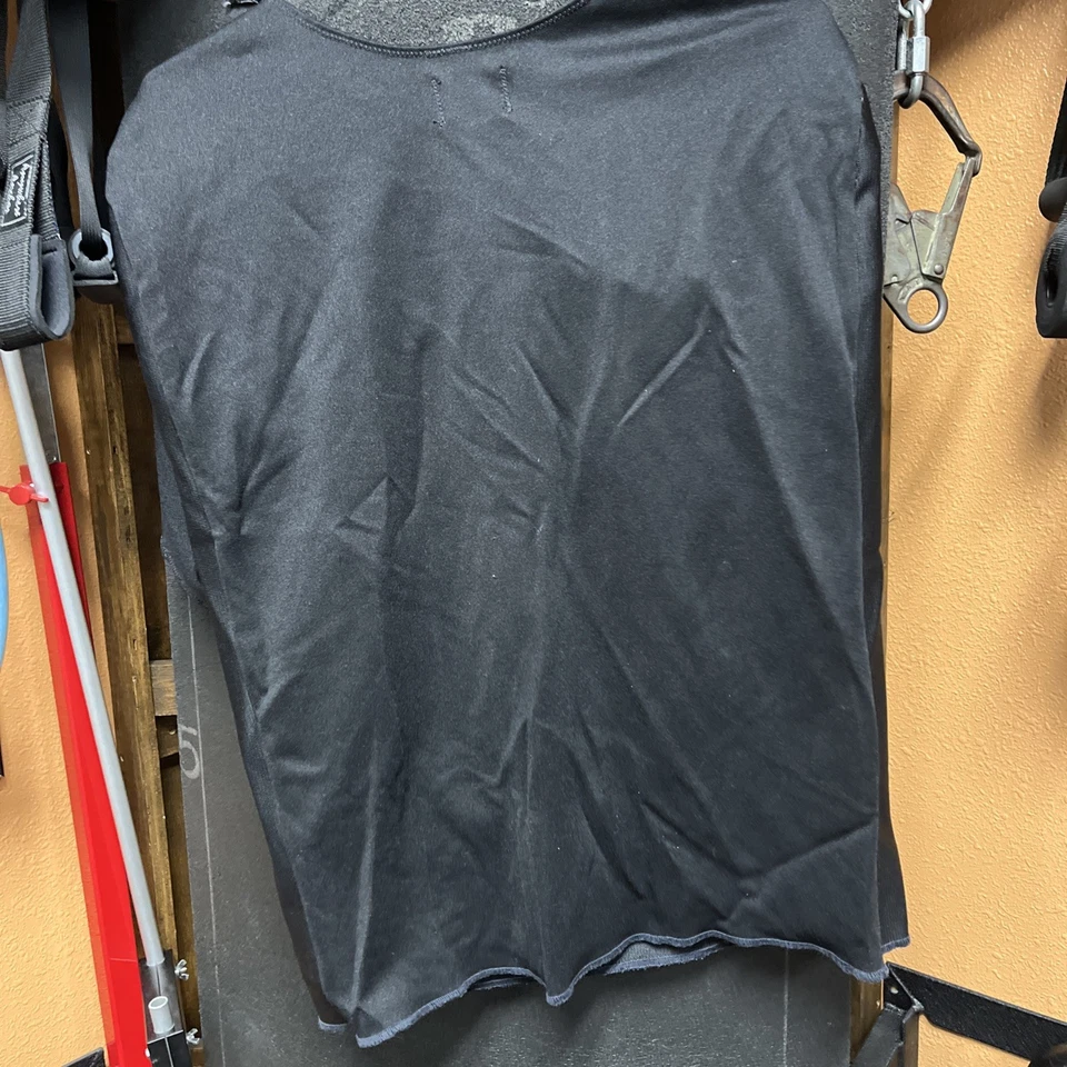 Titan Fury NXG+ Bench Shirt Size 38 Black & Red (LU) Discontinued Color Combo! - Image 3 of 4