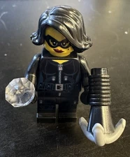 LEGO Series 15 Jewel Thief Collectible Minifigure 71011-15