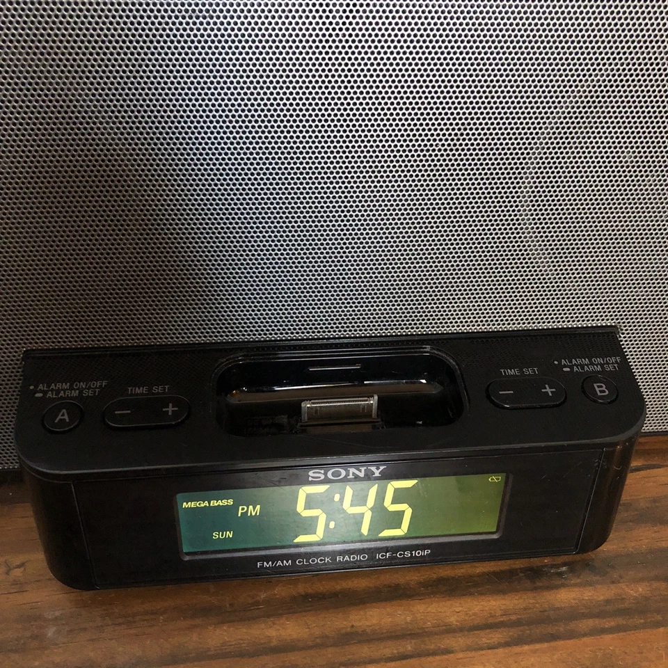 Sony Dream Machine AM/FM Clock Radio w/ 13 Pin iPod/iPhone Dock Model ICF-CS10iP - Image 3 of 4