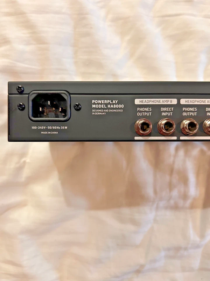 Behringer HA8000 V2 8-Channel High-Power Headphone Mixing Amp, Rack-Mountable - Image 4 of 4