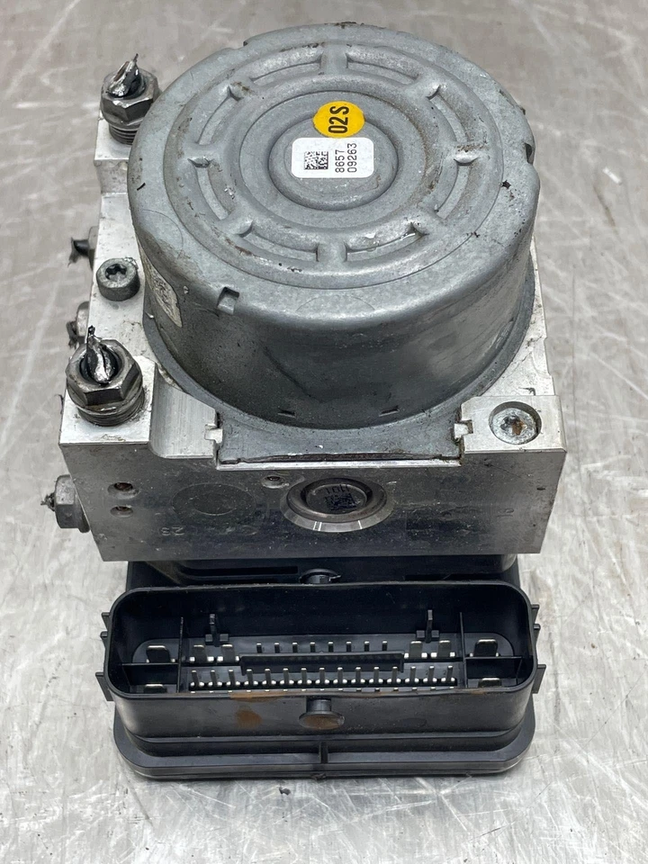 2017 AUDI A3 QUATTRO 2.0L SEDAN ANTI LOCK BRAKE PUMP ASSEMBLY 5Q0614517AR 17 18 - Image 2 of 4