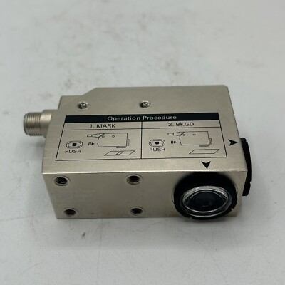 OMRON E3S-DCP21-IL2 Photoelectric Sensor with Box