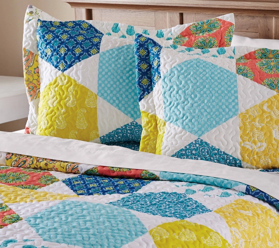 Edredón Mainstays Patchwork Multicolor Hexagonal Queen/Full 86”x86” Shams Foto 2 de 4