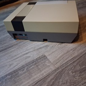 Nintendo NES Action Set In Scatola Quasi Completo CIB Testato Senza Manuali