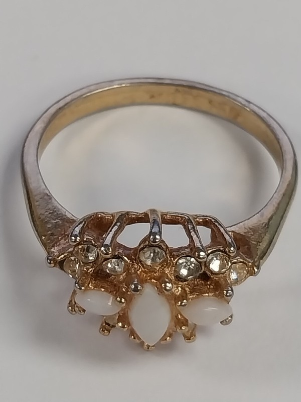 Ring Uncas Gold Plate Cocktail Faux Opal Rhinestones Sz 10 Vintage