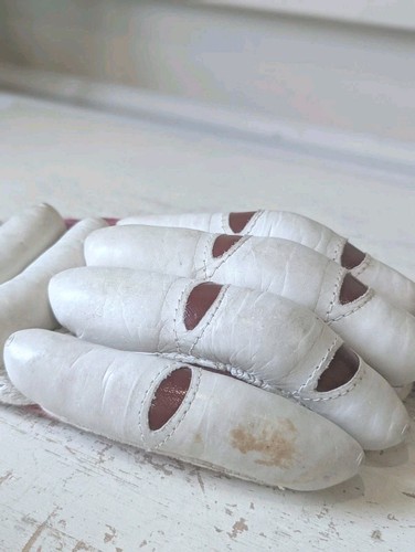 Vintage Leather Cricket Batting Gloves, Adult Size Made In India, Padded - Picture 5 of 9