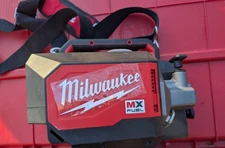  Milwaukee MXF370 MX FUEL Cordless Heavy Duty Concrete Vibrator Tool Only