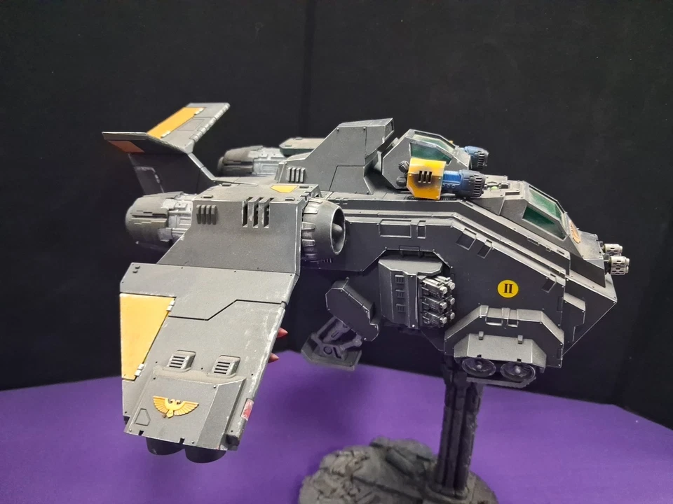 Warhammer 40K Stormraven Gunship - Escorpión Rojo - Pintado Foto 2 de 4