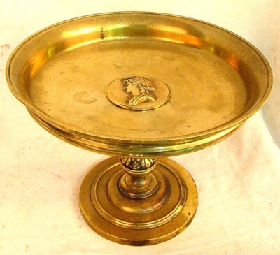 ANTIQUE BRONZE CARD RECEIVER w MEDALLION c.1840