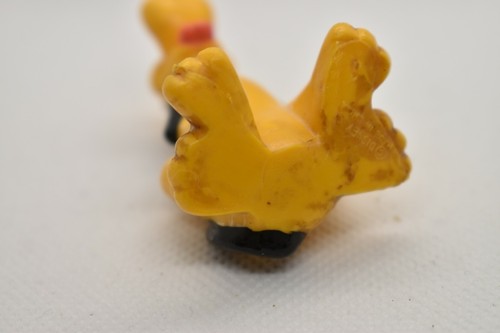 DISNEY PLUTO SITTING DOG FIGURE 2" PVC Cake Topper - Picture 5 of 6