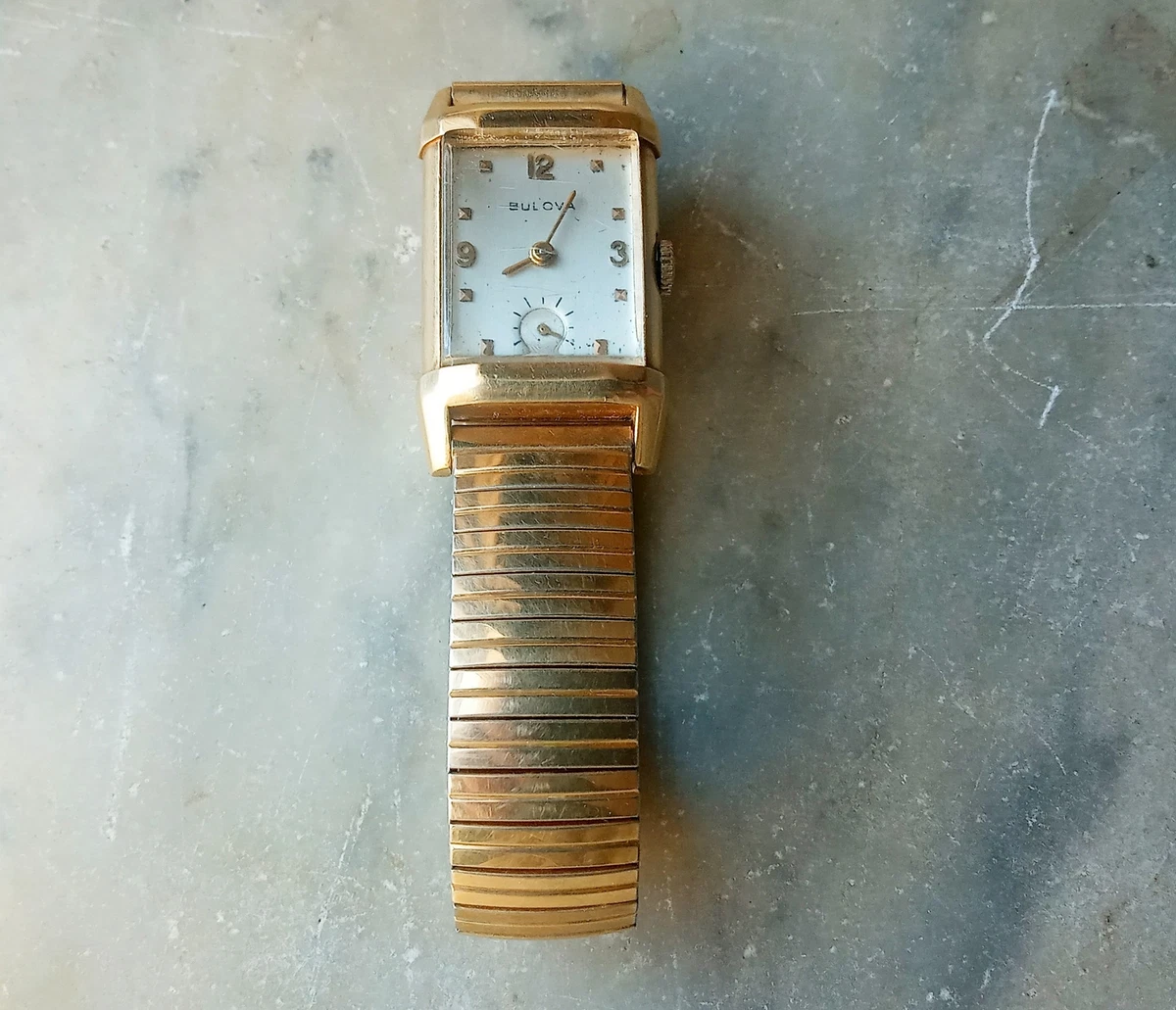 Vintage gold bulova watch sale