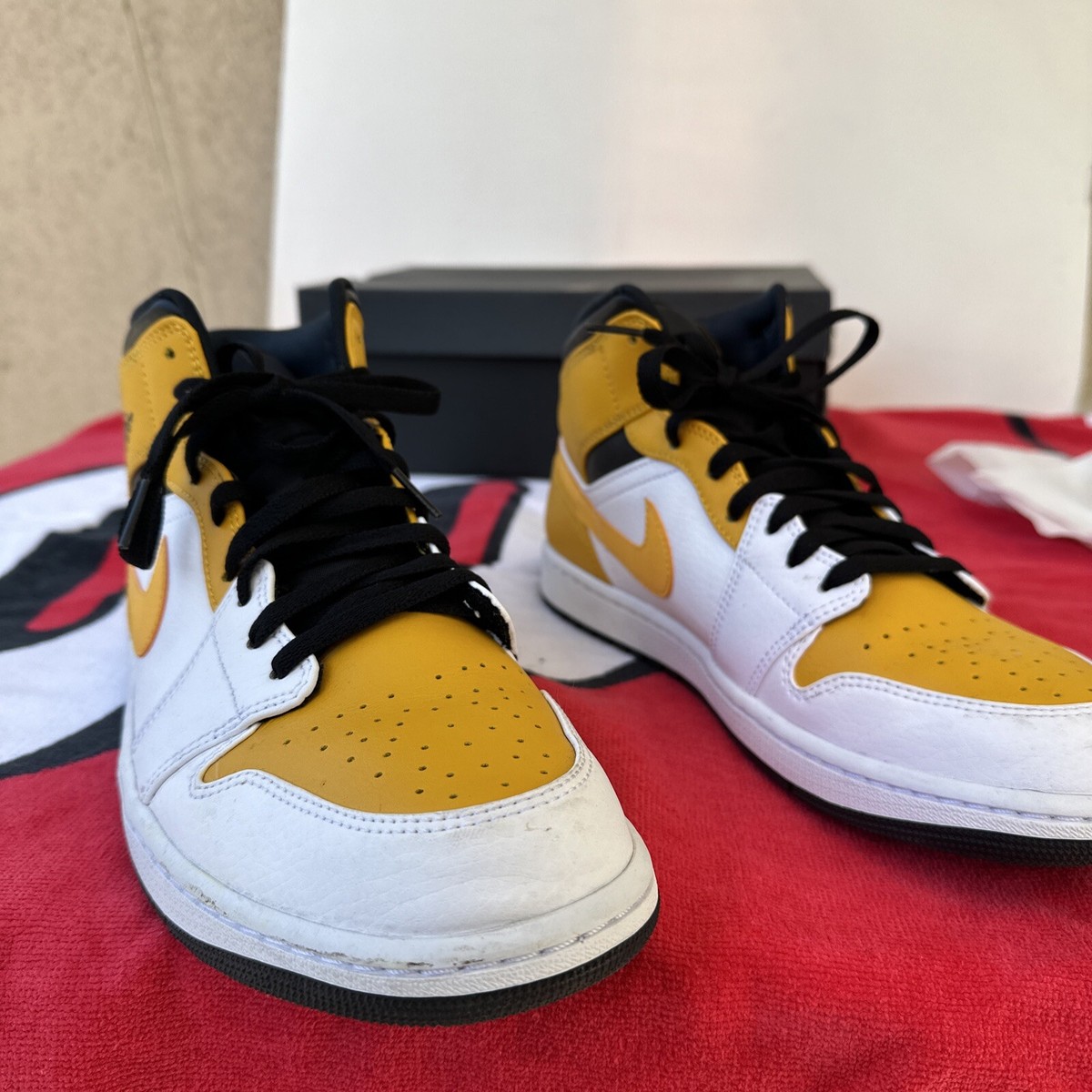 Sneakers Jordan University Gold Outfit Size Air Jordan Mid