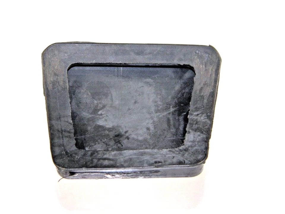 Parking Brake Pedal Pad For 64-72 GM Chevelle & El Camino #1041 Foto 2 de 2