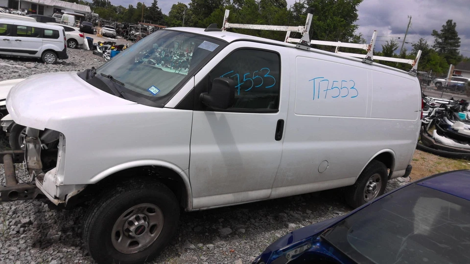 Montaje de rodilla GMC VAN SAVANA 2500 izquierda 11 12 13 14 15 16 17 18 19 20 21 22 23 24 Foto 2 de 4