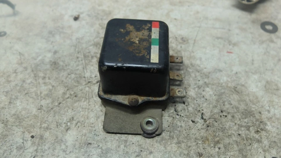 66 Yamaha YDS 3 YDS3 Catalina CDI caixa ignição ECU - Imagem 4 de 4