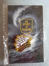 CUTTY SARK BLENDED SCOTCH WHISKY CUTTER SHIP LOGO PROMO ENAMEL LAPEL PIN