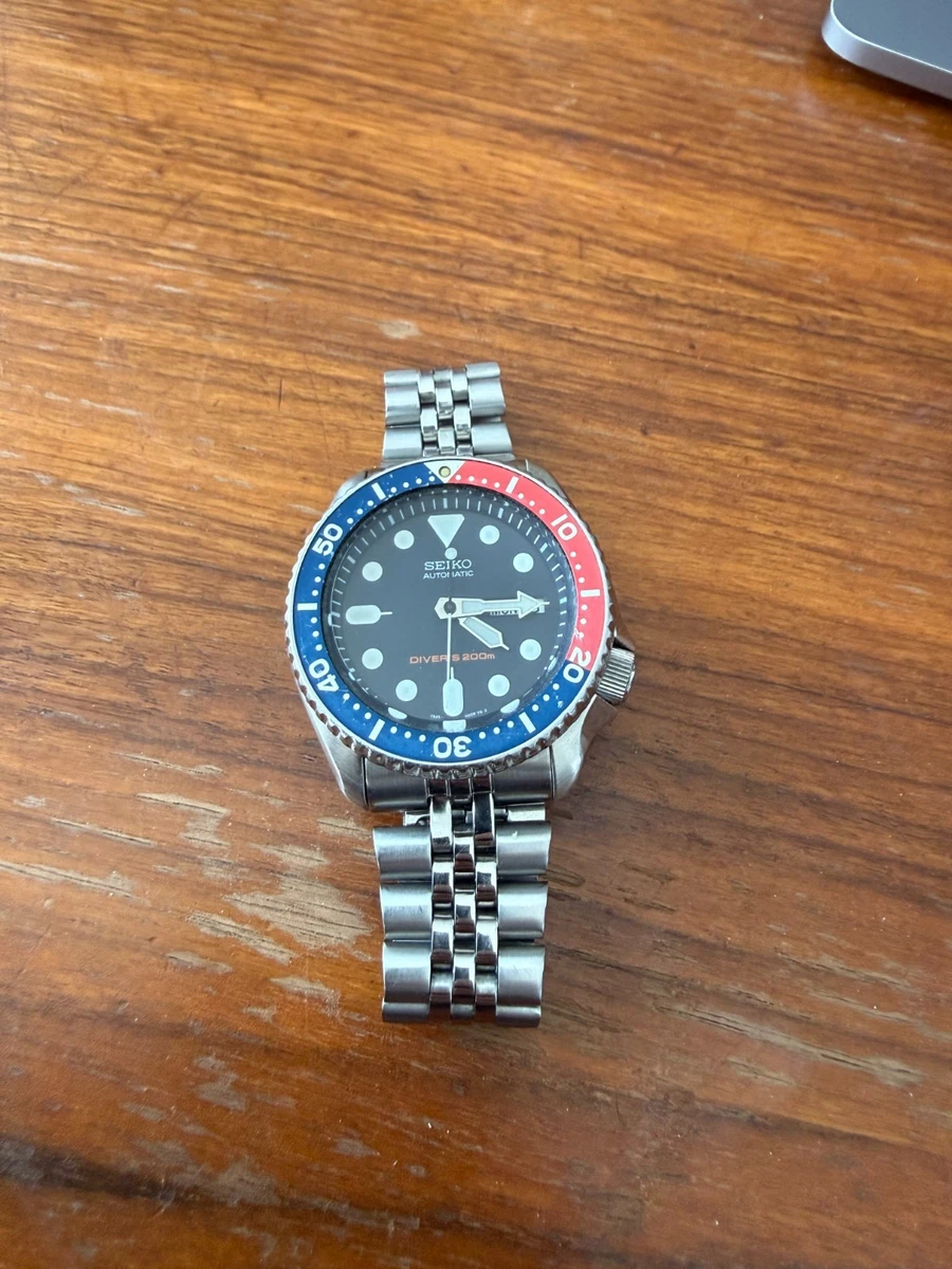 Seiko Diver Analog 200 m (20 ATM) Water Resistance Wristwatches