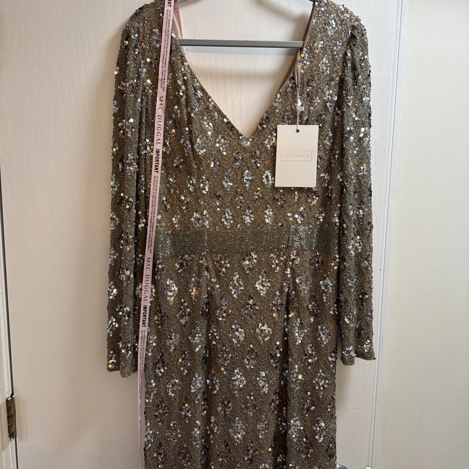 Mac Duggal 5021 Gold Lattice Sequin Long-Sleeve Formal Evening Gown Size 12 - Image 4 of 4