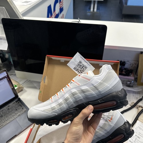 Size UK 11 - Nike Air Max 95 Wolf Grey Safety Orange - BRAND NEW + FAST SHIP ✅ - Picture 7 of 11