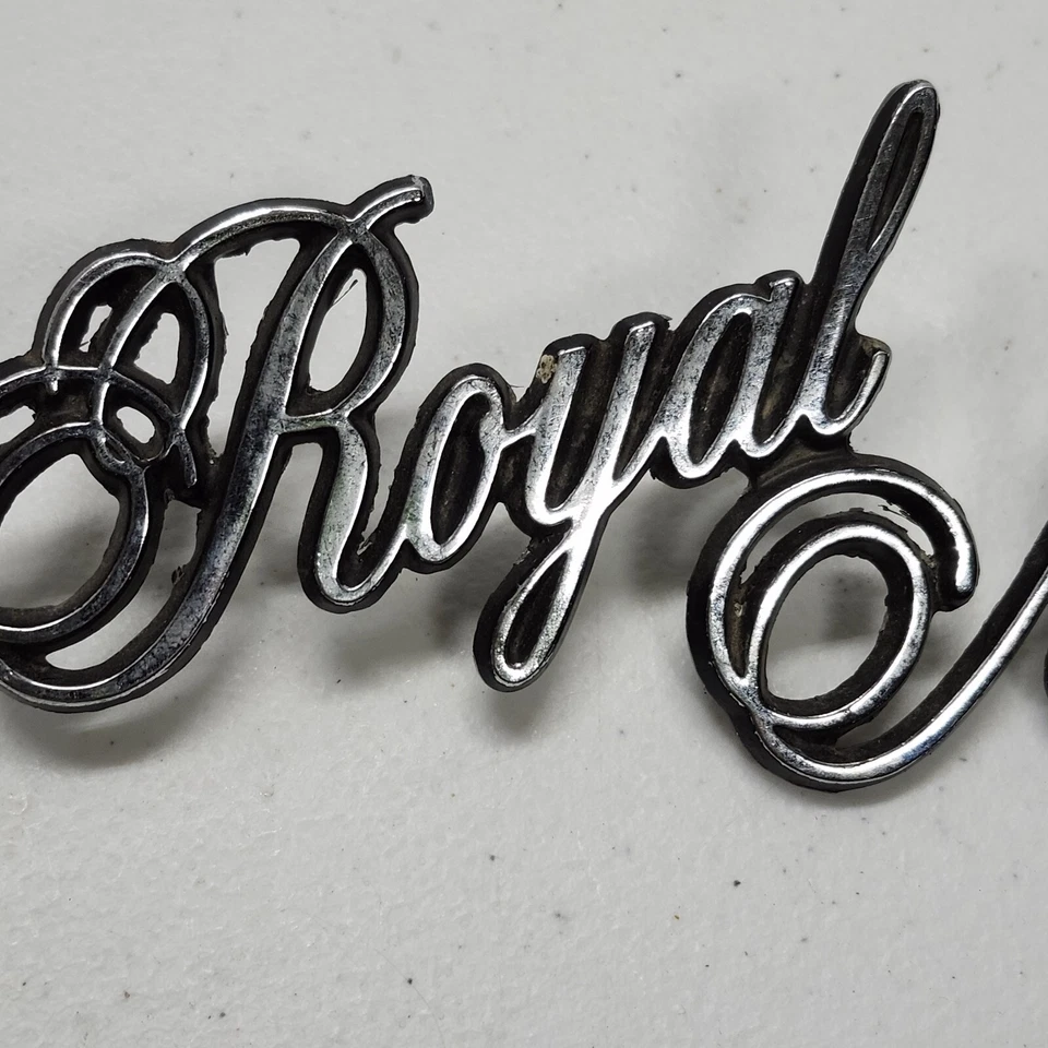 1975-1977 Dodge Royal Monaco Fender Emblem 3811506 Script Rare Badge Vintage - Image 3 of 4