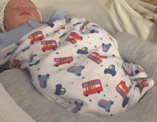 Newborn Swaddle Wrap Blanket. 0-3 Months. White, Blue & Red. Used VGC