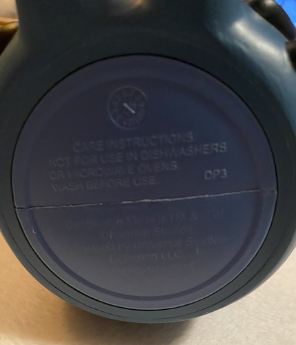 Despicable Me Trinkflasche Minion Mayhem Universal Studios 32oz Flip Strohhalm Film - Bild 7 von 12