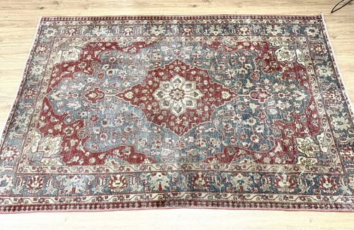 4x6 Burgundy Oriental Vintage Turkish Rug, Handmade Wool Area Rug, Floral Carpet - Picture 4 of 10