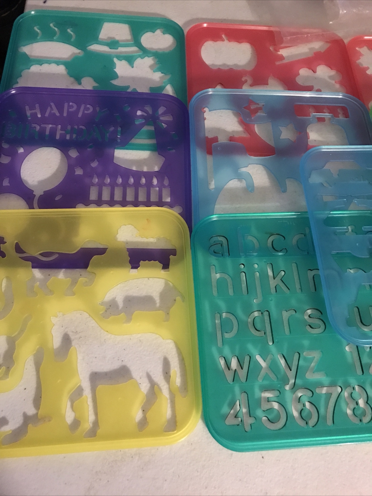 Vintage Tupperware Tuppertoys Stencil Art Set 13 Alphabet Shapes