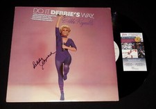 DEBBIE REYNOLDS & FLORENCE HENDERSON AUTOGRAPHED RECORD ALBUM - JSA COA!