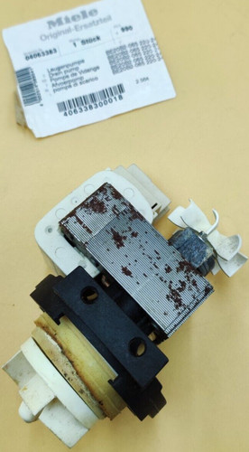 Miele Laugenpumpe BE20B2-065 - Dichtung beschädigt Original 4063383