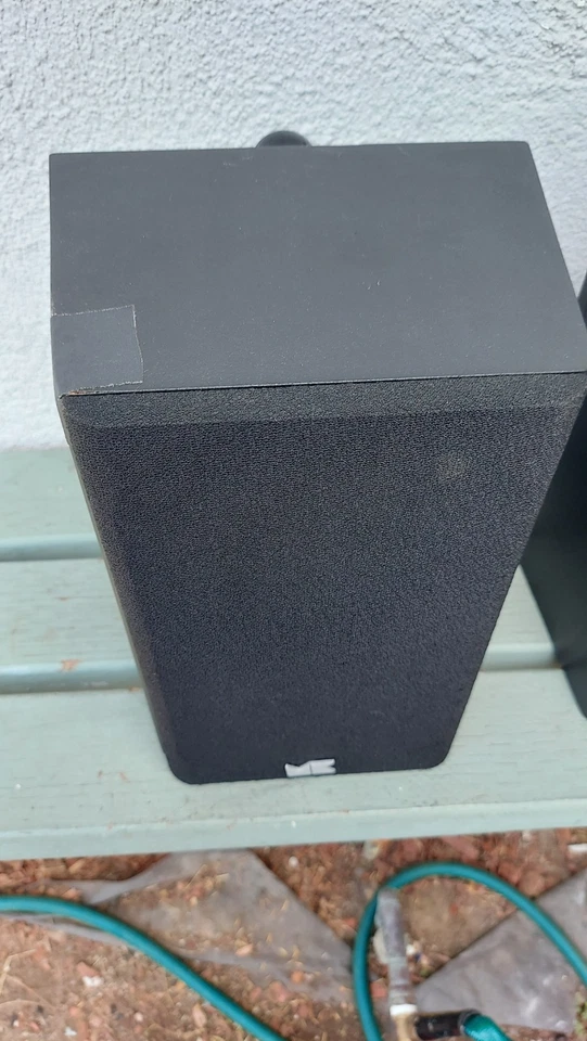 Altavoces envolventes tripolares Miller & Kreisel M&K MPS-1525 como están Foto 3 de 4