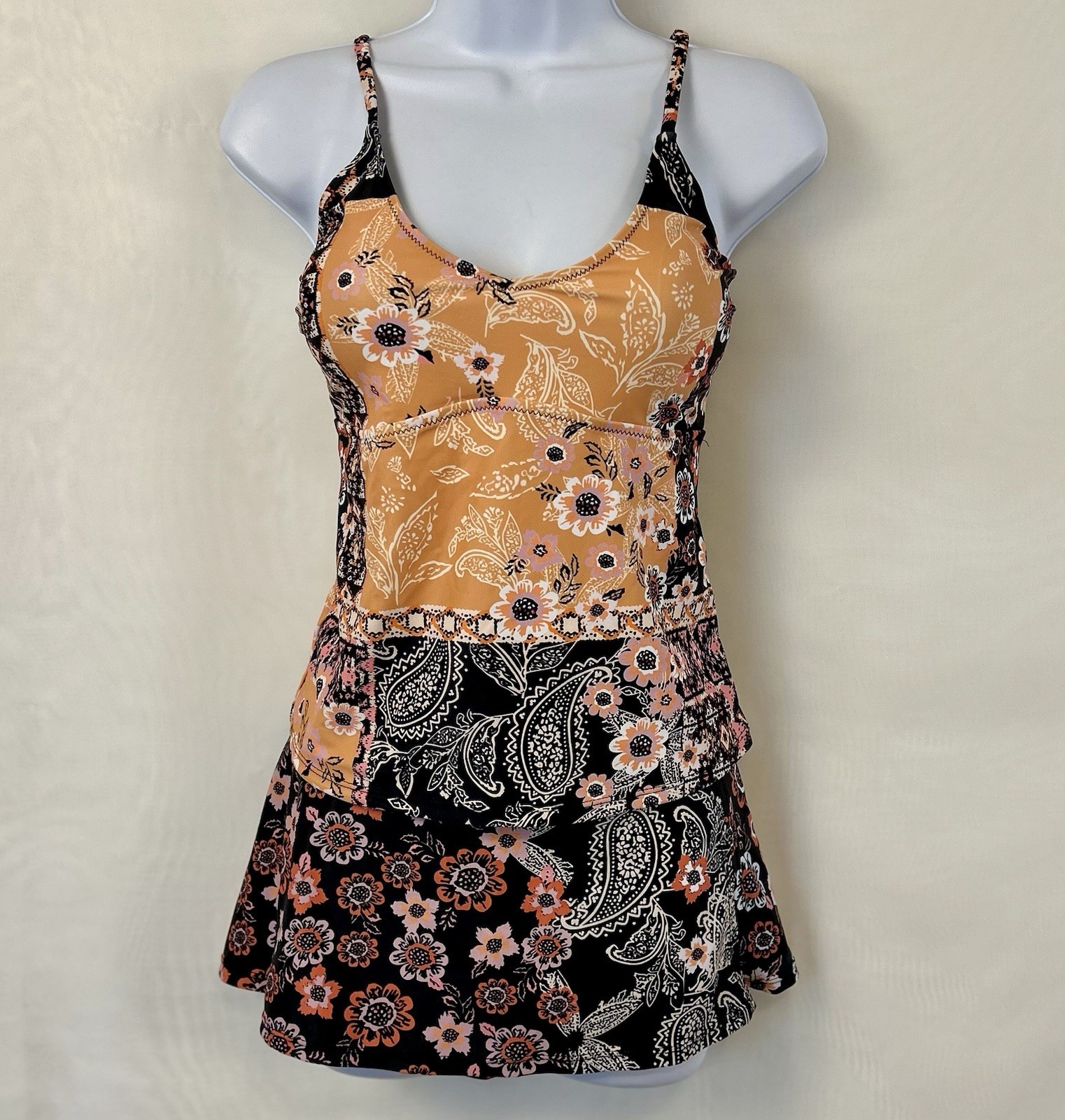 Nuevo traje de baño Tankini para mujer con parte inferior corta / grande