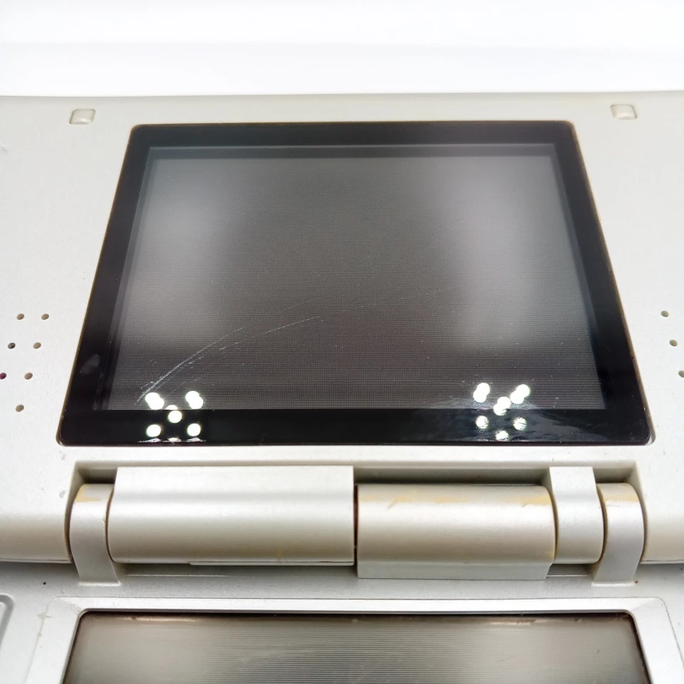 Nintendo DS Handheld System - Silver Working With Issue On The Screens - Image 4 of 4