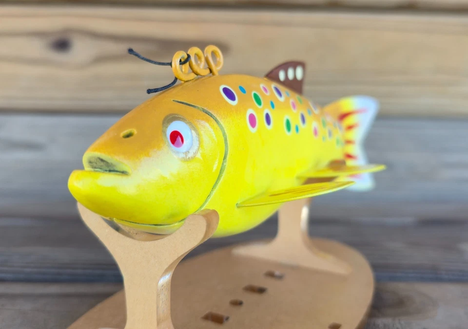 Señuelo de pescado donado por la NFDA Brad Lange trucha marrón lanza señuelo pesca en hielo Foto 2 de 4