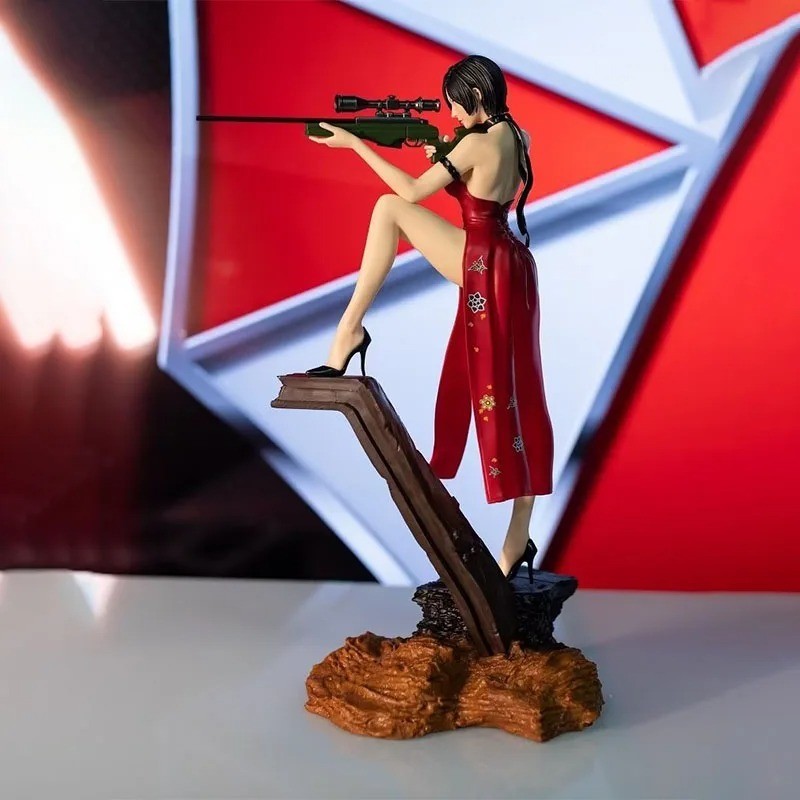 Figurine géante Ada Wong Resident Evil pour décoration bureau gaming