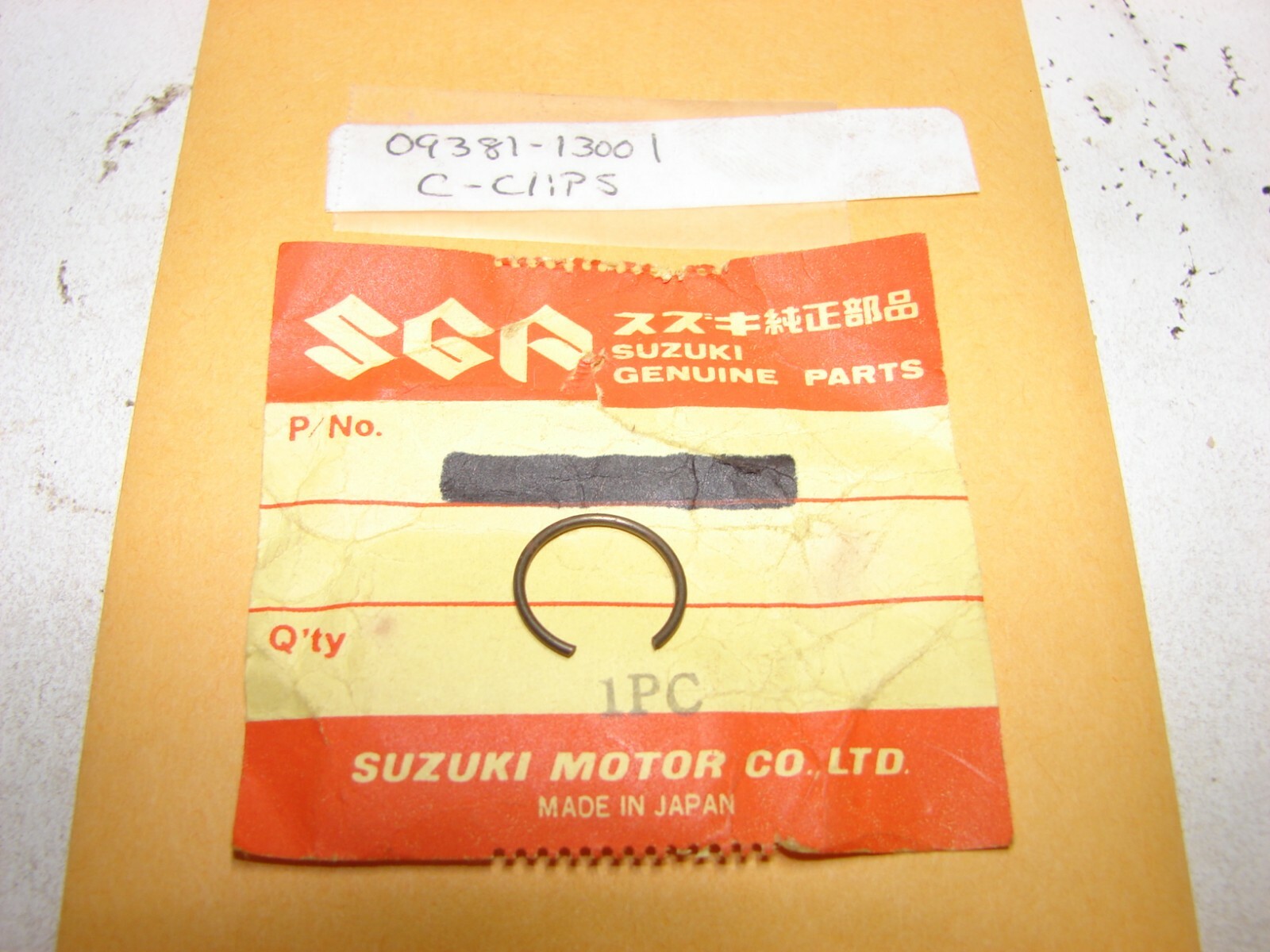 NOS Suzuki DR-Z70 Piston Circlip OEM 09381-13001  13MM
