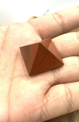 NATÜRLICHE ROTE JASPIS KRISTALL STEIN PYRAMIDE ERDE ENERGIE REIKI GELADEN KRISTALL 