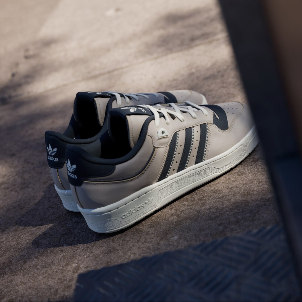 Men's Adidas Originals Blue Spark Rivalry 86 Low Leather Sneakers