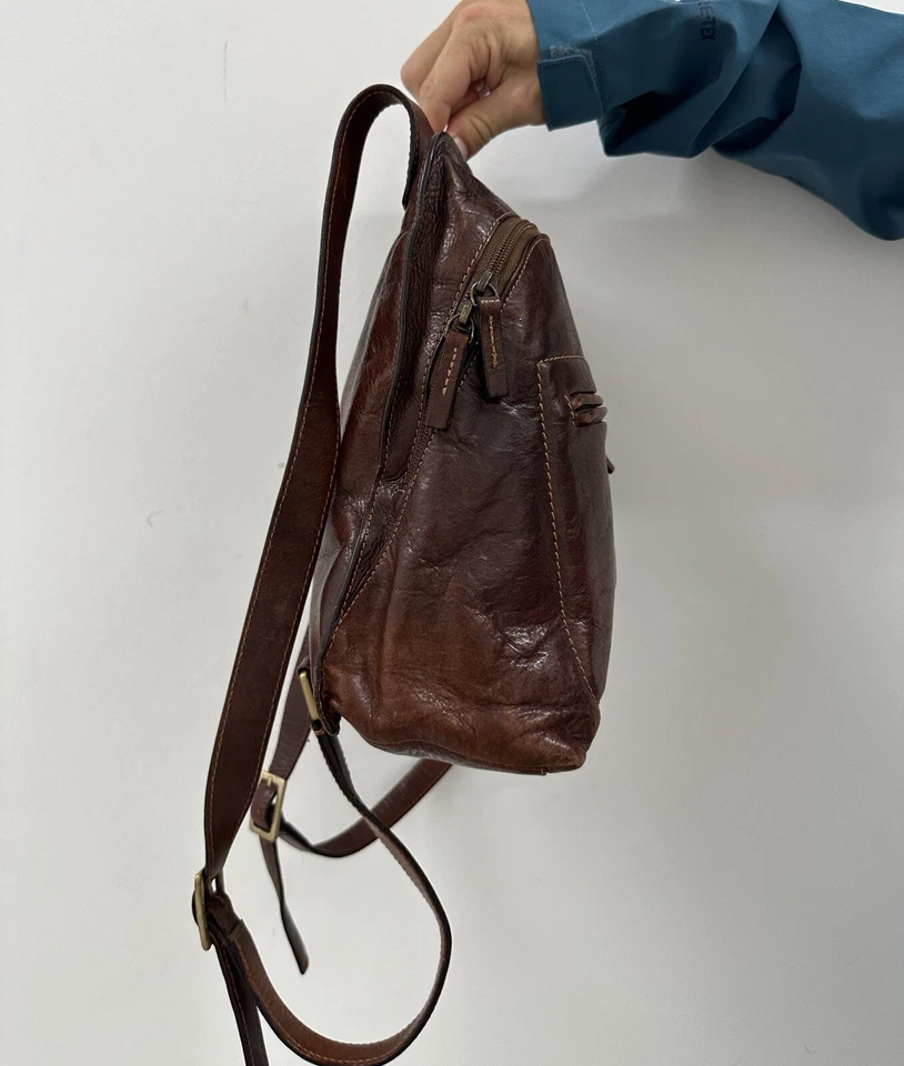 Mochila de couro THE BRIDGE vintage FIRENZE ITÁLIA MARROM RUKSACK - Imagem 4 de 4