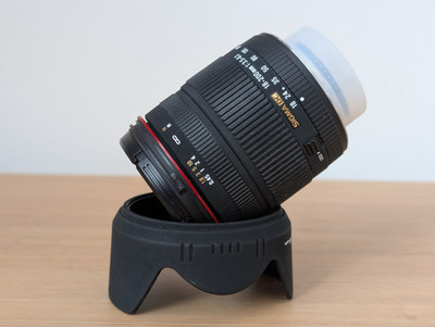 Sigma 18-200mm 3.5-6.3 DC Universal-Zoom - Objektiv für Nikon