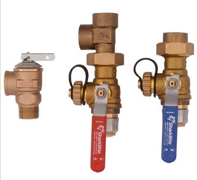 SharkBite 3/4'' Tankless Water Heater Valves Installation Kit, Model 25374