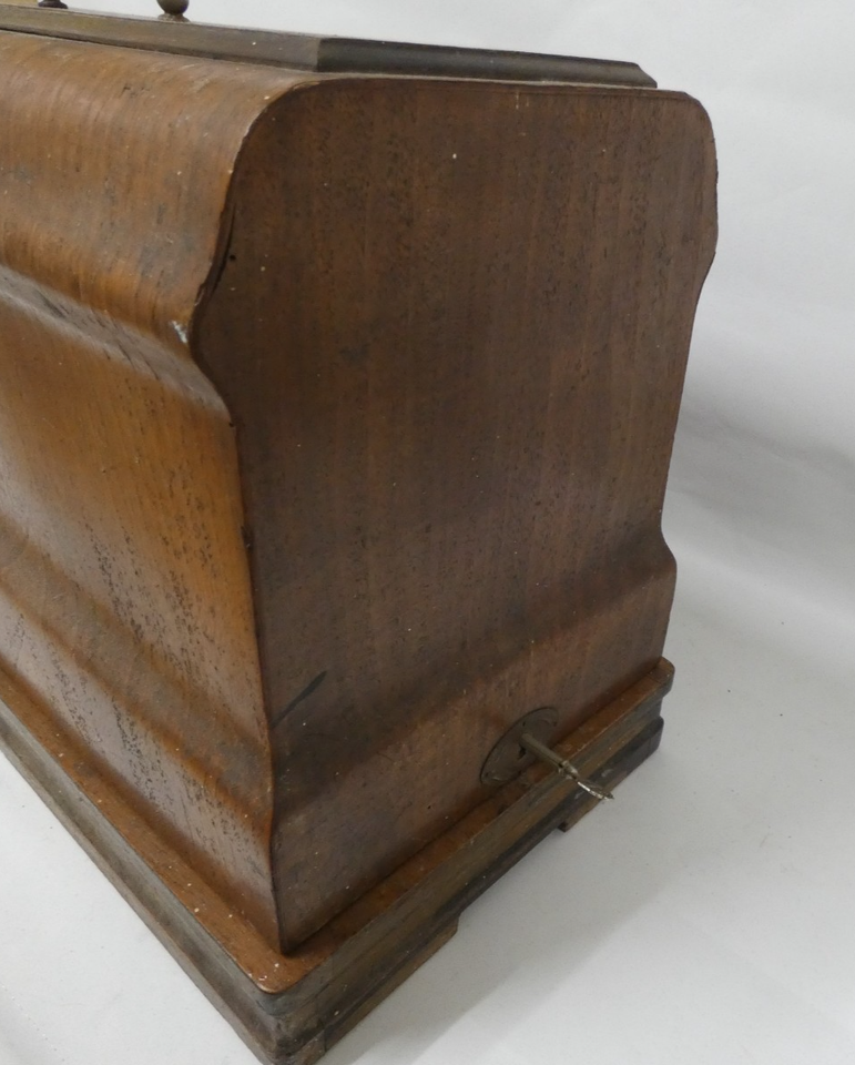 Frister & Rossmann Victorian Hand Crank Type E Sewing Machine (Had ...