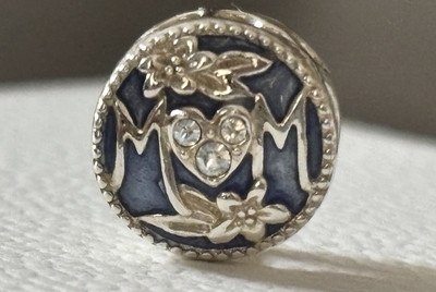 Beautiful Chamilia MUM Charm Enamelled CHAM 925 UK