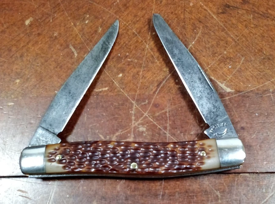 Винтажный карманный нож с 2 лезвиями FRONTIER #44PI Muskrat: делрин; сделано Imperial США - Изображение 4 из 4