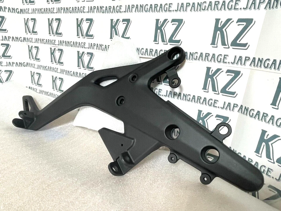 KAWASAKI Genuine 2012-2016 NINJA 650 RIGHT HAND STEP BRACKET 35063-0872-18R NEW Foto 3 de 4