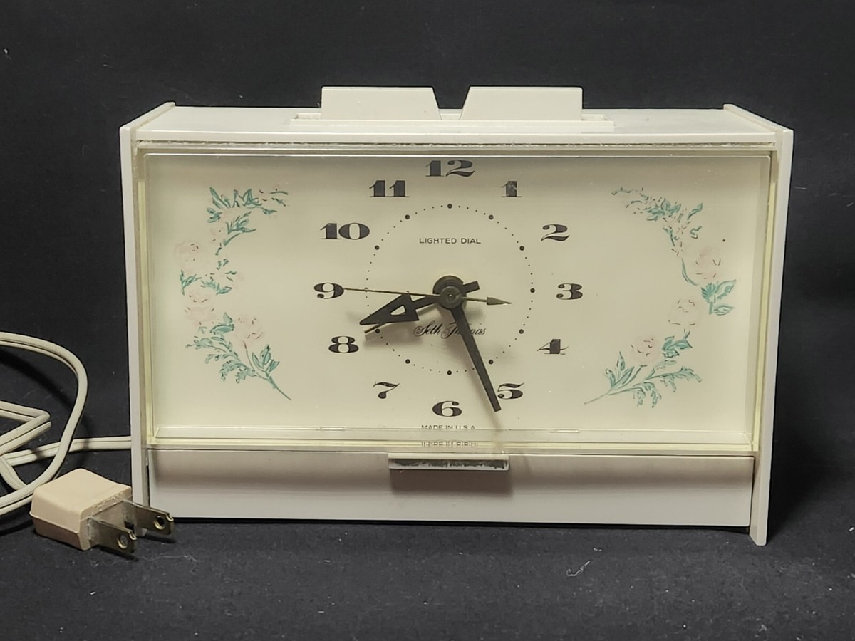 Seth Thomas Alarm Clock Treasure Chest Pull Out Drawer SS16E Cream