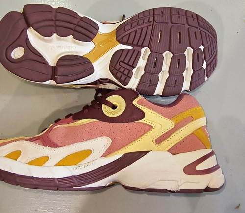 Adidas Womens Astir Trainers / Burgundy Orange Athletic Shoes Sneakers Size 6.5 - Picture 5 of 9